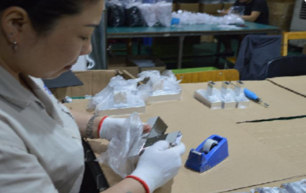 Ningbo EMOLIT Import and Export Co.,Ltd factory production line 7