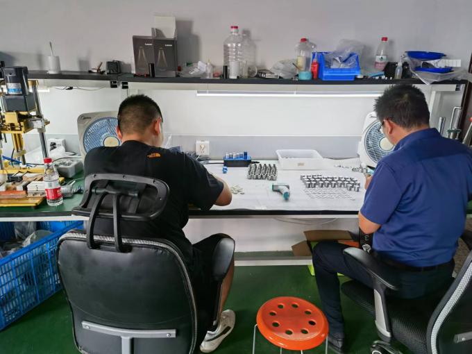 Ningbo EMOLIT Import and Export Co.,Ltd quality control 1